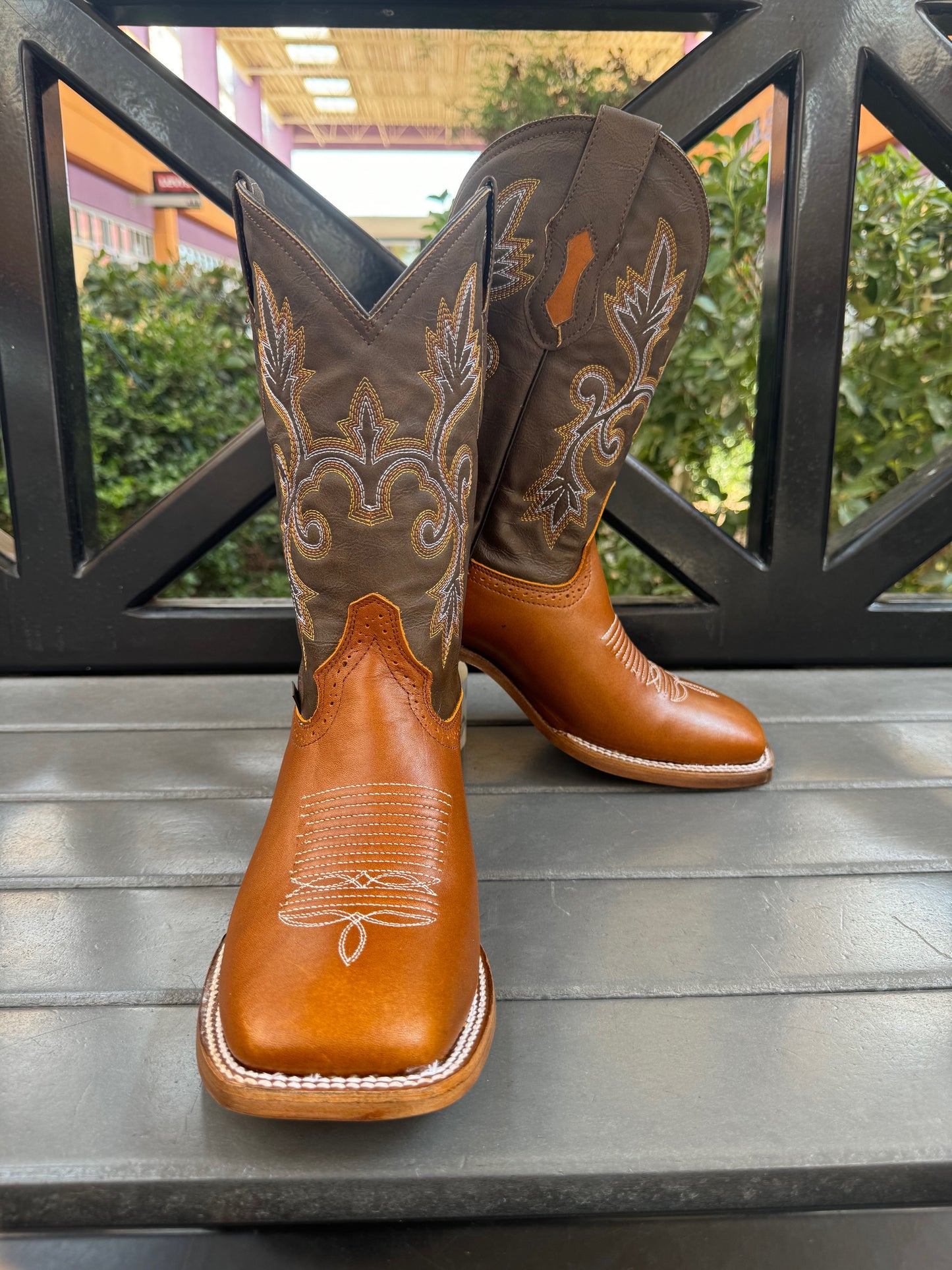 Tobacco Brown Boot